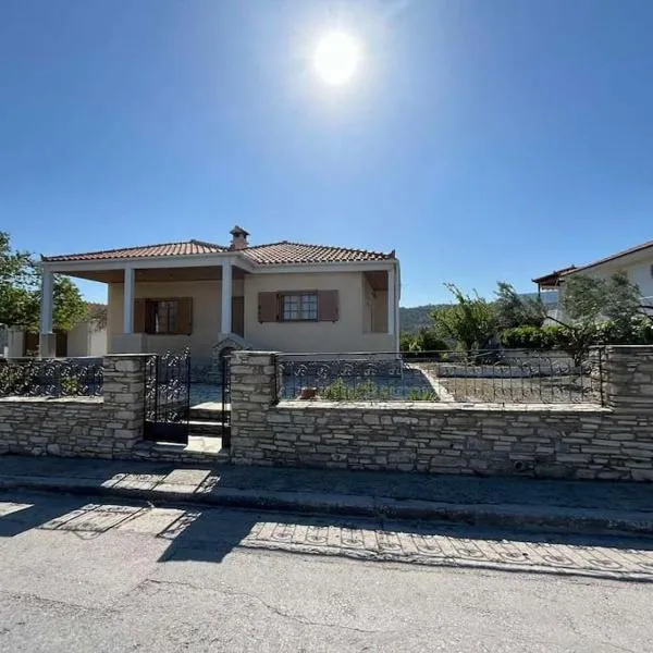 Rustic and Spacious House, ξενοδοχείο σε Mytilinioí