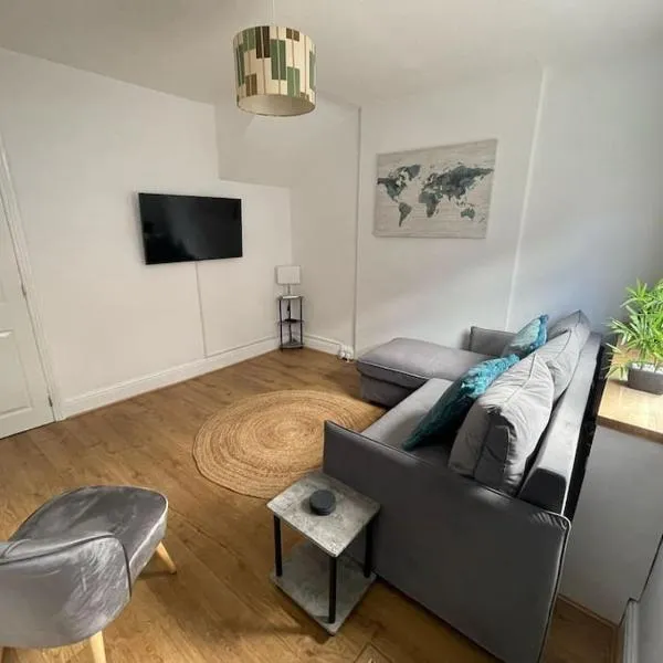 3-Bed House near Salisbury Cathedral & Attractions, hotel v destinaci Salisbury