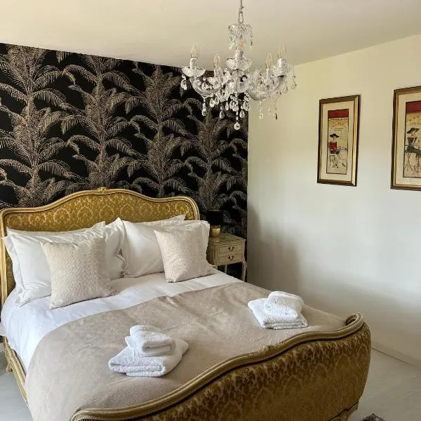 La Maison Mignonne, hotel v destinaci Azerables