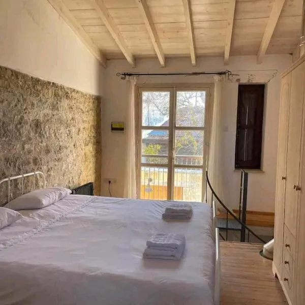 Lofou Maisonette, hotel in Lofou