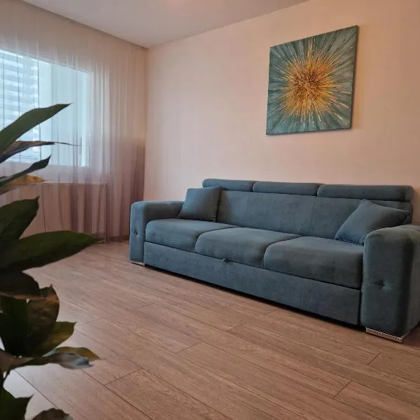 Turquoise apartment: Aninoasa şehrinde bir otel
