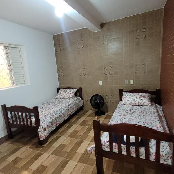 Casa B pra 5 pessoas com 1 vaga de garagem, wi-fi, próximo à Havan - Foto 2