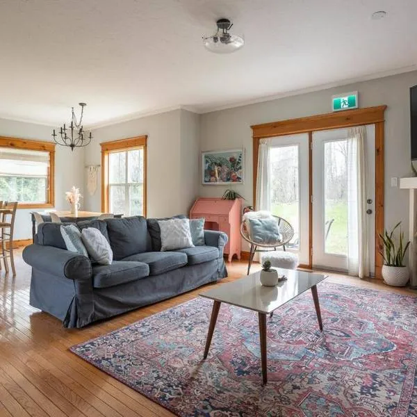 Cosy Chalet - 4 Season Family Oasis, hotel v destinaci Collingwood
