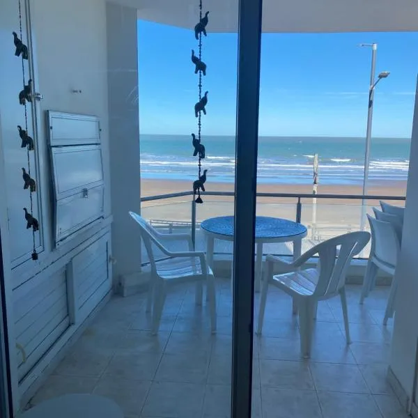 Departamento frente al mar 1 A, hotel in Monte Hermoso