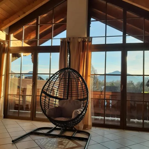 FeWo Bergpanorama Nähe Chiemsee, hotel v destinaci Raubling