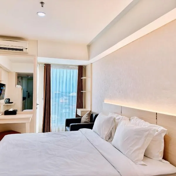 KUMU Warhol Residence Simpang Lima Semarang、スマランのホテル
