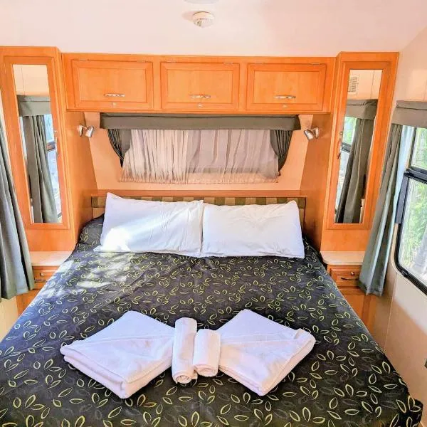 Cypress Caravan Stay, hotel v destinaci Emerald