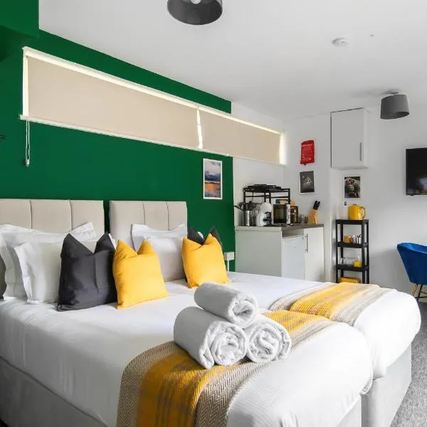 Livestay Affordable En-Suite Studio Rooms in London, N14, hotel East Barnetben