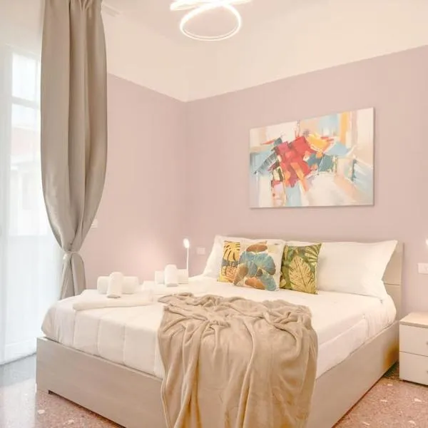 Luxury Suite Spiagge 100mt - Porto 5' - WiFi, hotel in Albisola Superiore