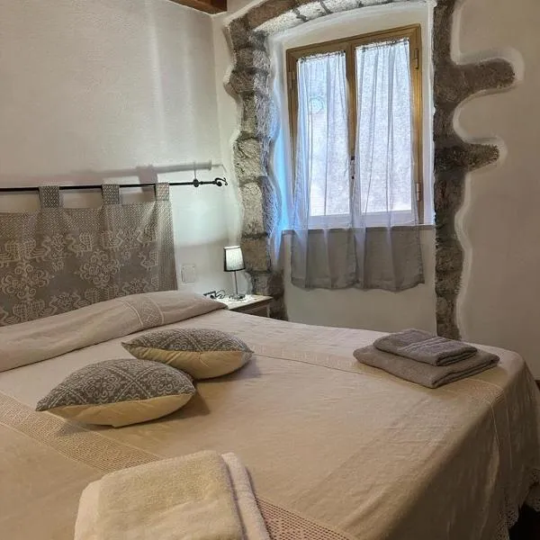 B&B Pudzones, hotel i Seneghe