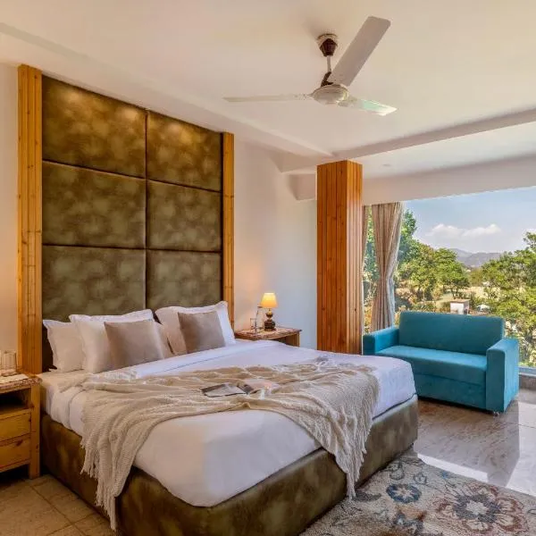 Alaya Stays Live Life 2BHK Apartment in Kasauli, Hotel in Kasauli