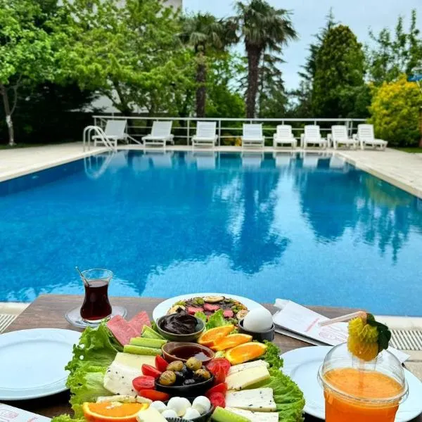 Treekos Suite Hotel Istanbul Airport, hotel v destinaci Arnavutköy