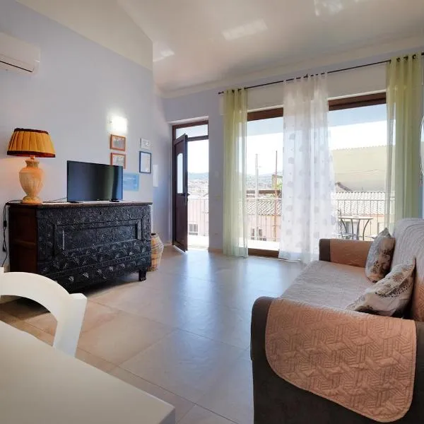 CASA AZZURRA - BLUE HOUSE – hotel w mieście Teulada