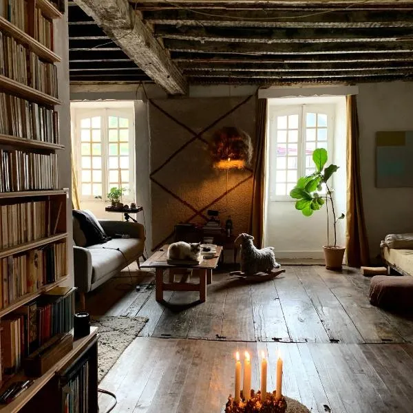 Abury, tables et chambres , randos et bien être à la montagne, hotel v destinaci Barcus