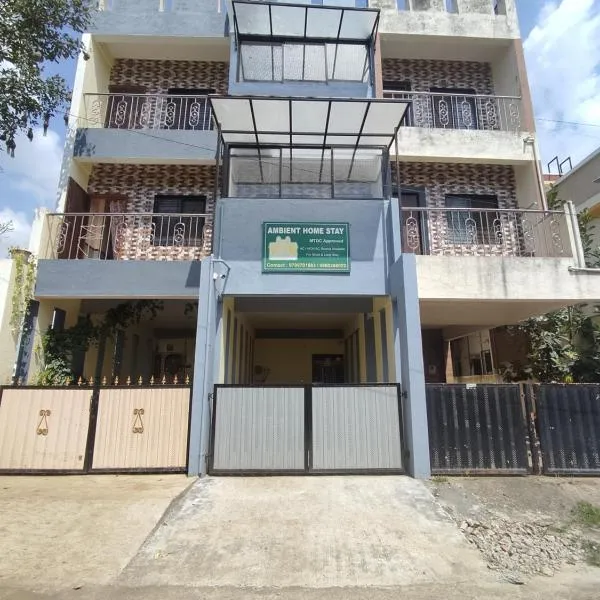 Ambient Homestay by NESTEASY, hotel di Nashik