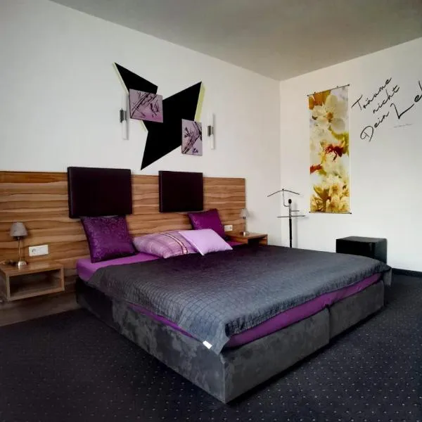 툴른에 위치한 호텔 Lion Blue Point Hotel