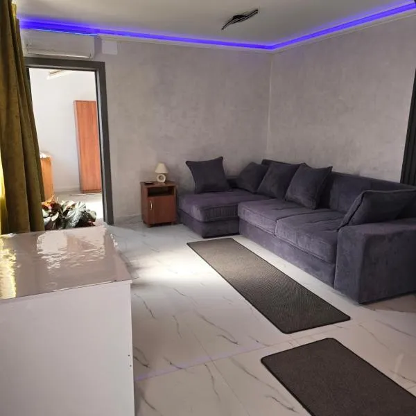 Terra Residence Beiuș、ベイウシュのホテル