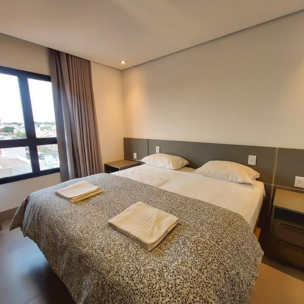Alto Luxo - Cama King Simmons e 2 Smartv - Foto 2