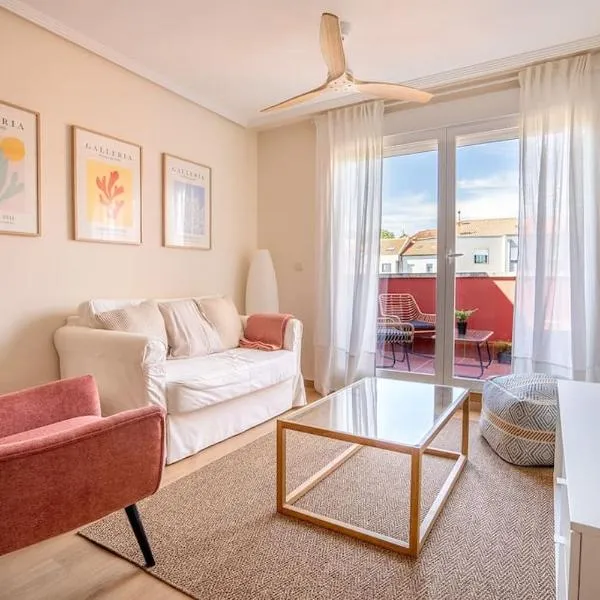 Fantastico atico con piscina, khách sạn ở Vilagarcia de Arousa