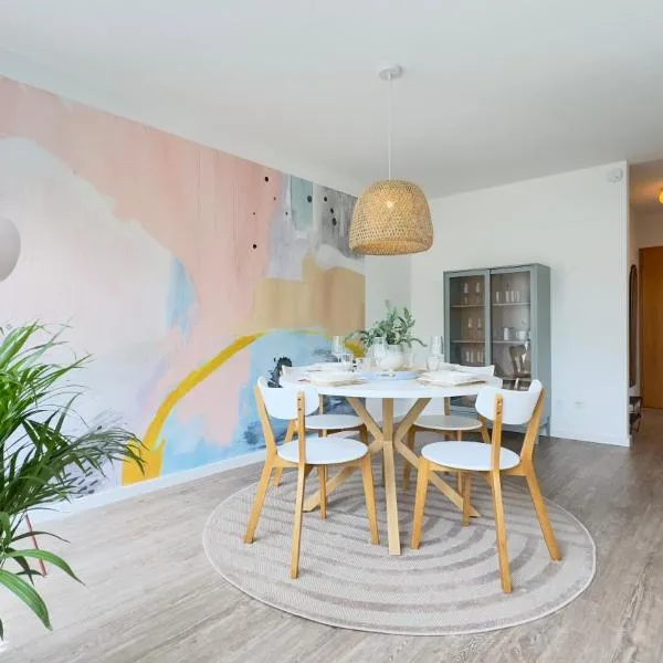 Fewo AM PARK - Boxspringbett, Balkon, SmartTV, familienfreundlich, hotel a Halle an der Saale