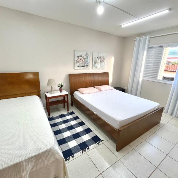 Casa Ampla - Ótima Localização - Foto 2
