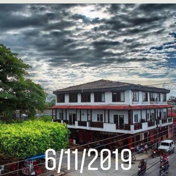 La Casona Llanera, hotel en San Martín