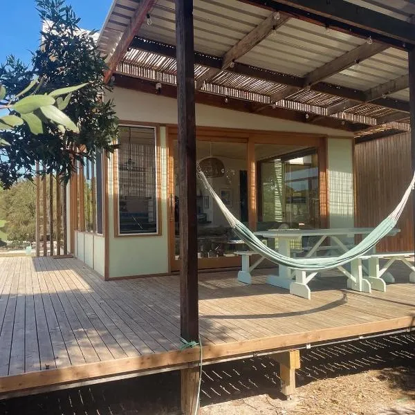 Alloca Beach Shack, hotel in Marion Bay