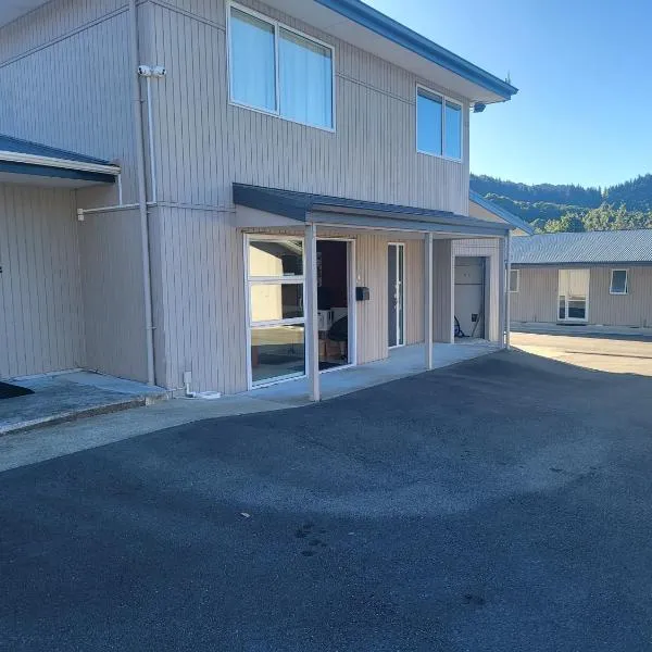 Ferrylink Motel, hotel u gradu Pikton