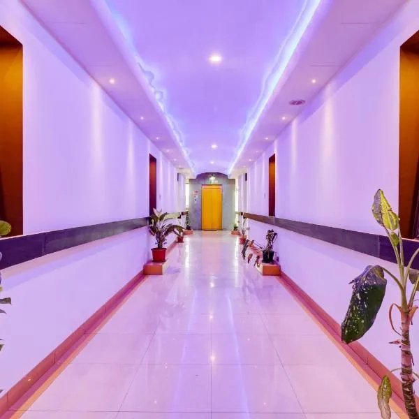 Super Collection O N R Residency Near Deepanjali Nagar Metro Station: Sondekoppa şehrinde bir otel