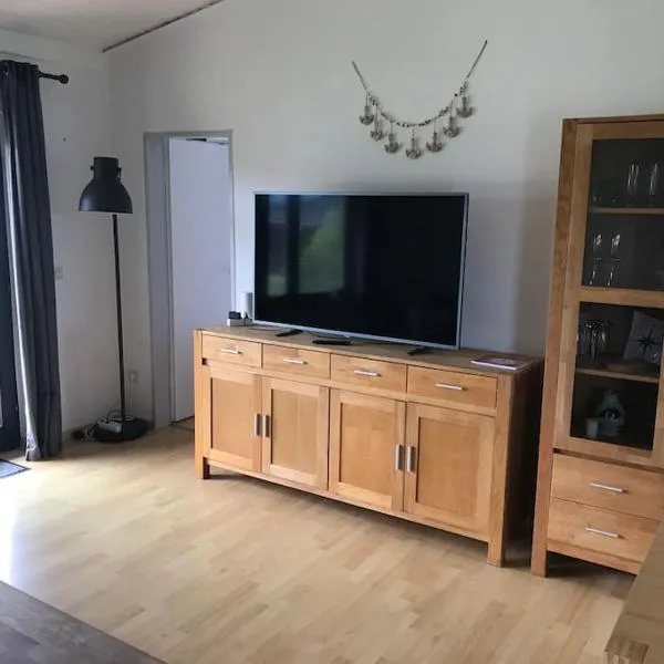 Gemütlicher Bungalow in Butjadingen, Hotel in Butjadingen