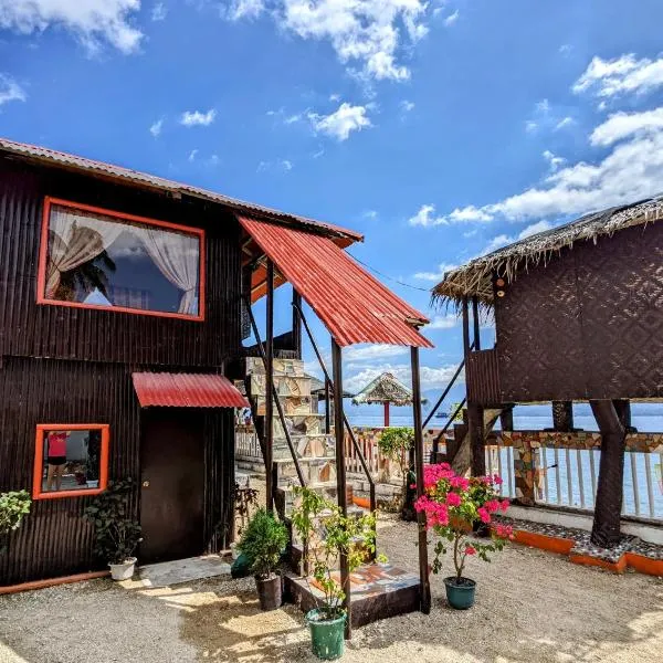 MDF Beach Resort, hotel in Ayuquitan Viejo