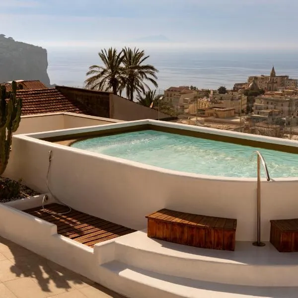 Domo 20 Hotel & Rooftop, hotel v destinácii Vico Equense