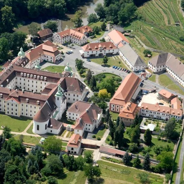 Gästehäuser St. Marienthal, hotel em Bernstadt