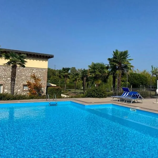 Garda Paradise Country House, hotell i Lonato