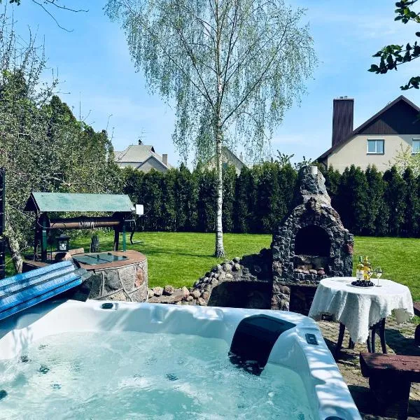 Exclusive Jacuzzi Villa Kretinga, hotel v destinaci Kretinga