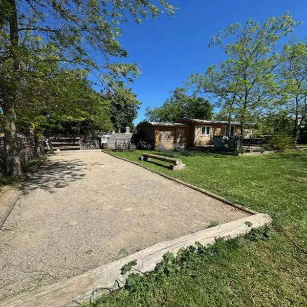 La roulotte du verdon, hotel in Quinson