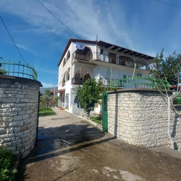 Guest house Irvin, hotel v destinaci Berat