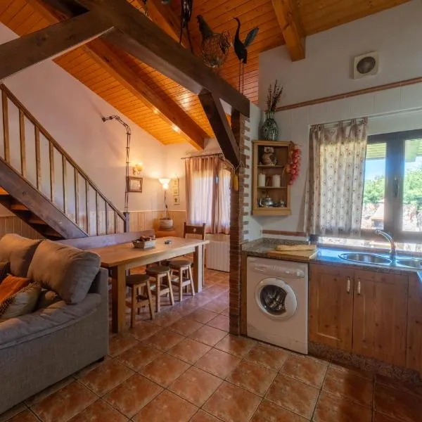 Casa rural Los Cántaros. Zarapicos, hotel in Zarapicos