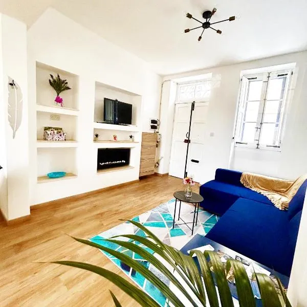 Cospicua Duplex Maisonette, hotel v destinaci Cospicua