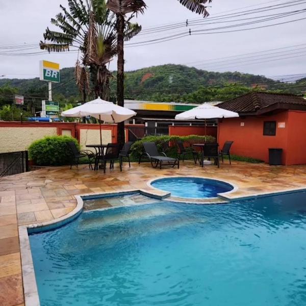 Flat em Juquehy - Condomínio com portaria e com piscina próximo praia