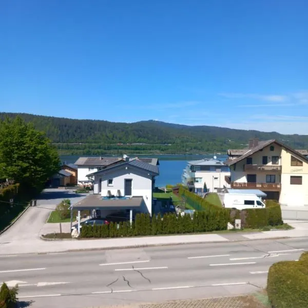 BlueLine Apartments am Wörthersee, hotel v destinaci Schiefling am See