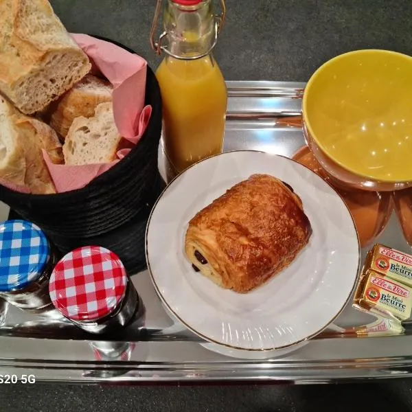 L'Adeline Escapade de Charme et Calme proche Guédelon、ブレノーのホテル