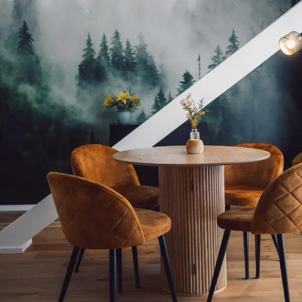 Suite 13 im Wald mit Balkon, hotel v destinaci Amberg