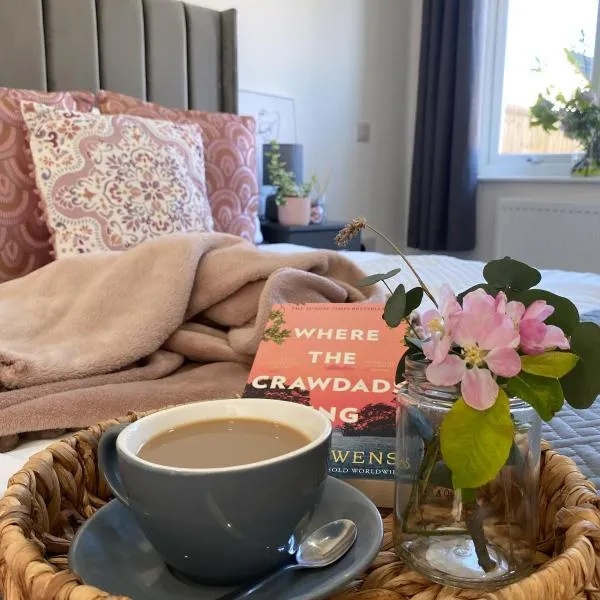 Blossom Lodge - Detached bungalow near Kings Lynn, hotel v destinaci Narborough