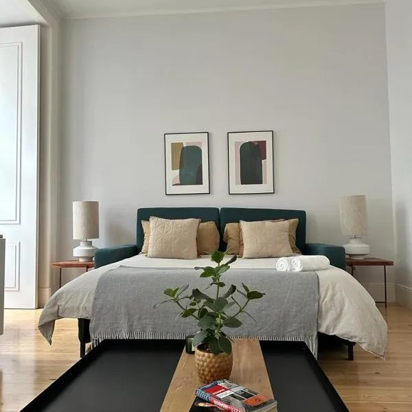 Quarto com varanda centro de Lisboa
