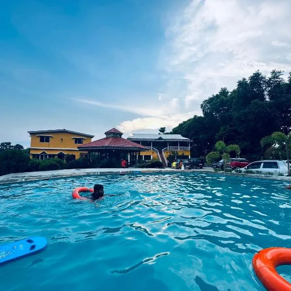 Kadambini, hotel di Lataguri