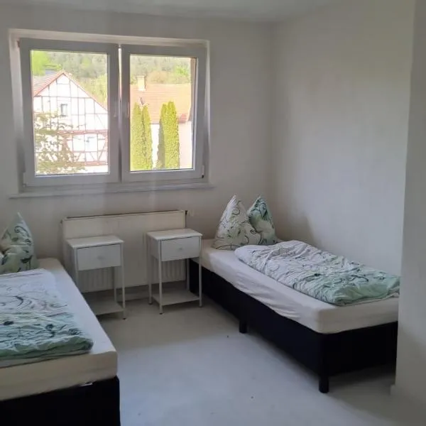 Herberge Kleine Lea Gemeinschaftsbad KEIN WiFi Keine Heizung, hotel in Richelsdorf