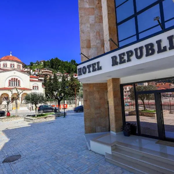 Hotel Republika Berat, hotel v destinaci Uznovë