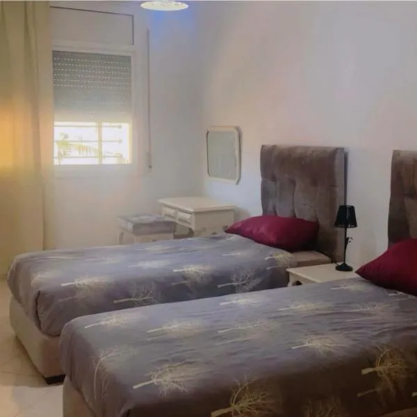 Appartement spacieux au centre ville près de la corniche, hotel in Nador