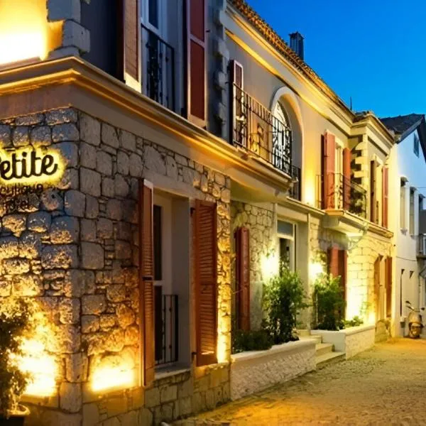 Petite Boutique Hotel, hotel a Ildir